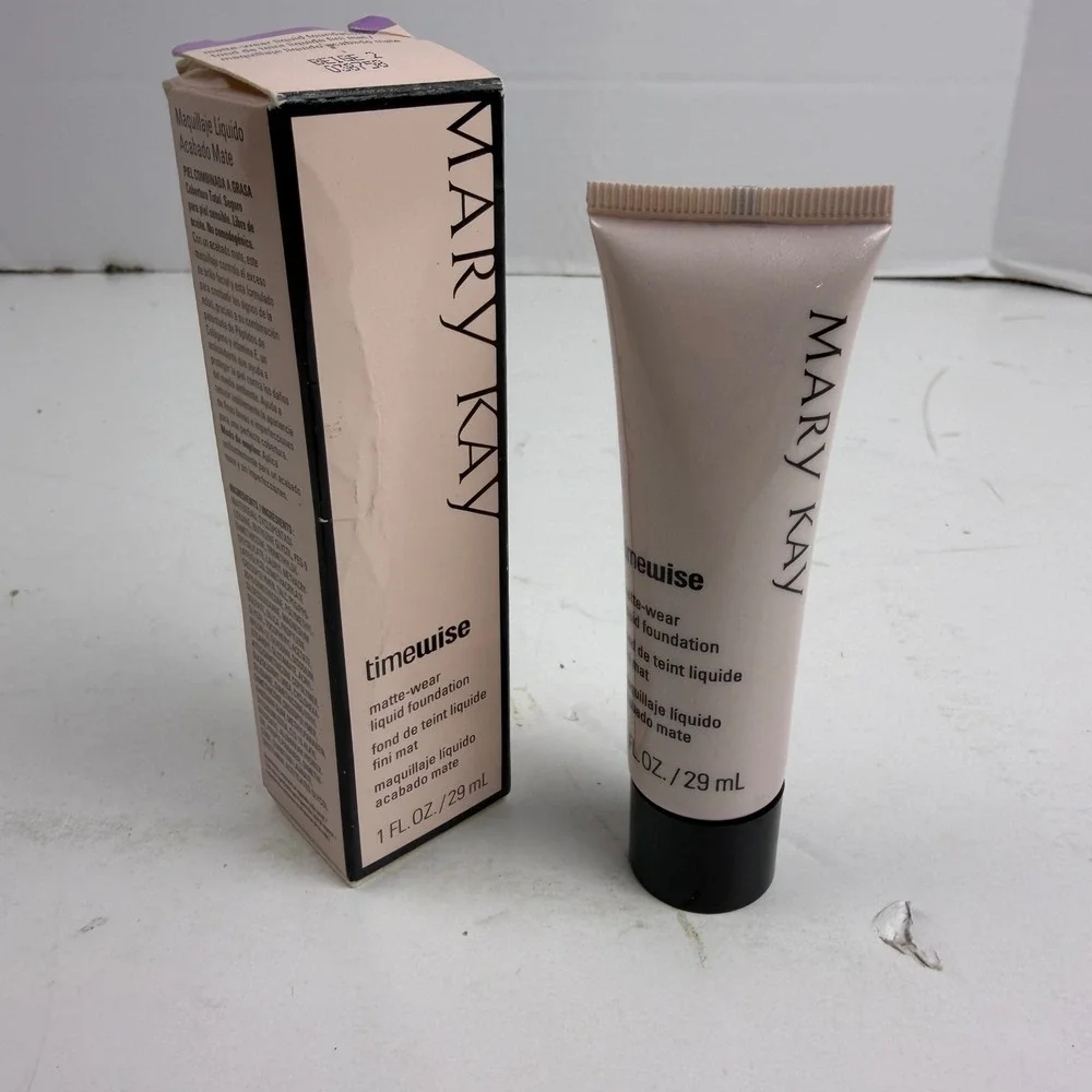 Mary Kay TimeWise Matte-Wear Liquid Foundation Beige 2 1 Fl Oz Oil-Free New